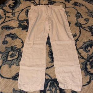 White beachy, flowy pants